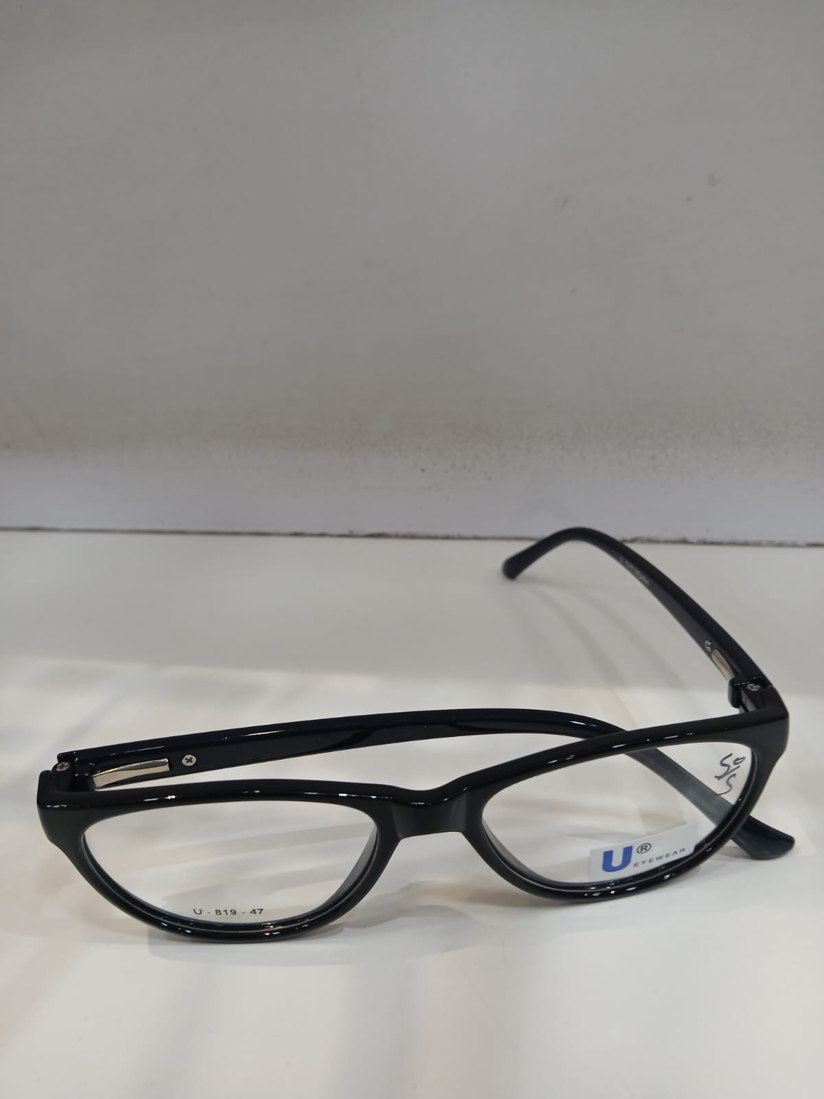 EYEGLASS - Black
