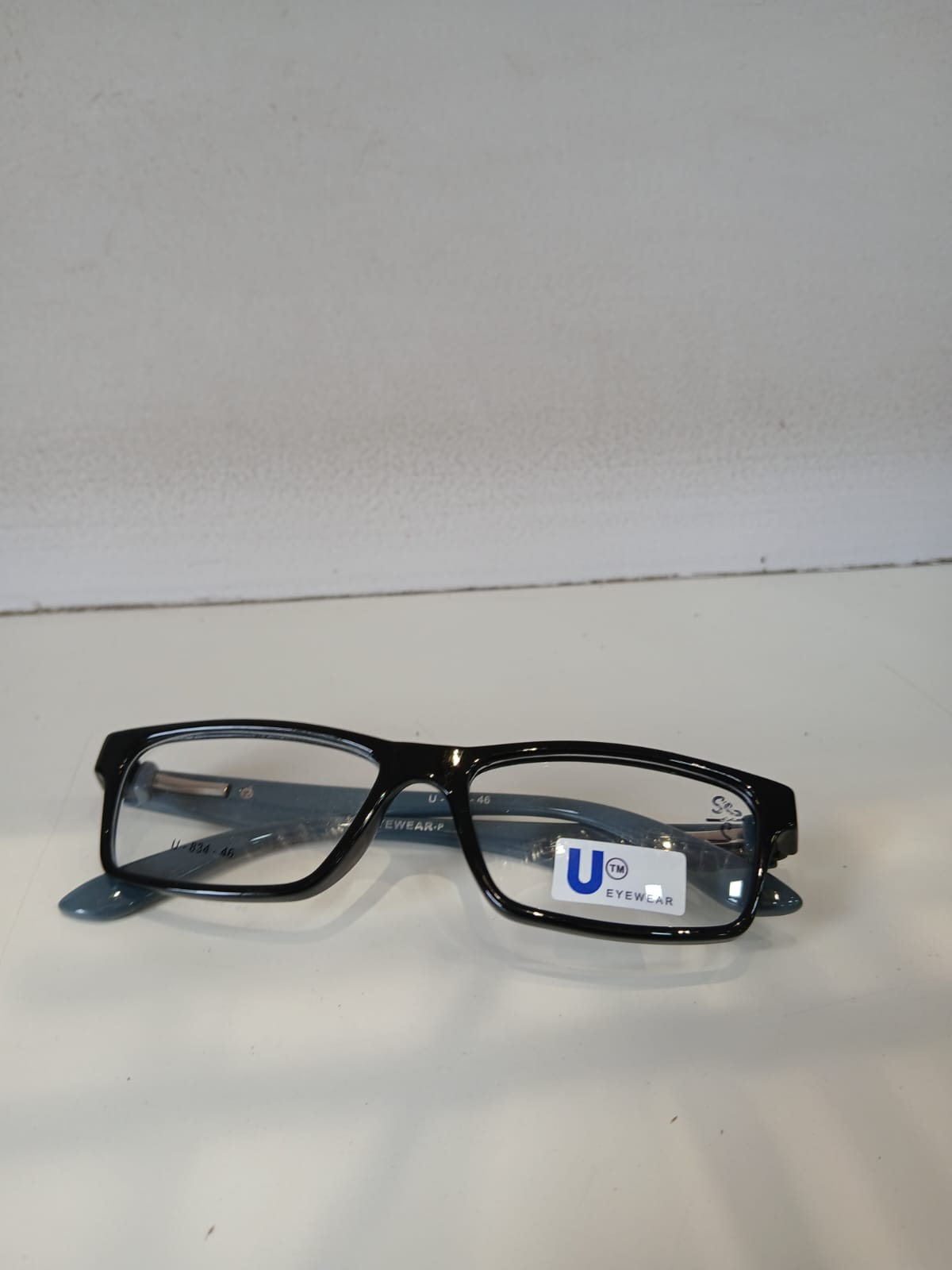 EYEGLASS - Black