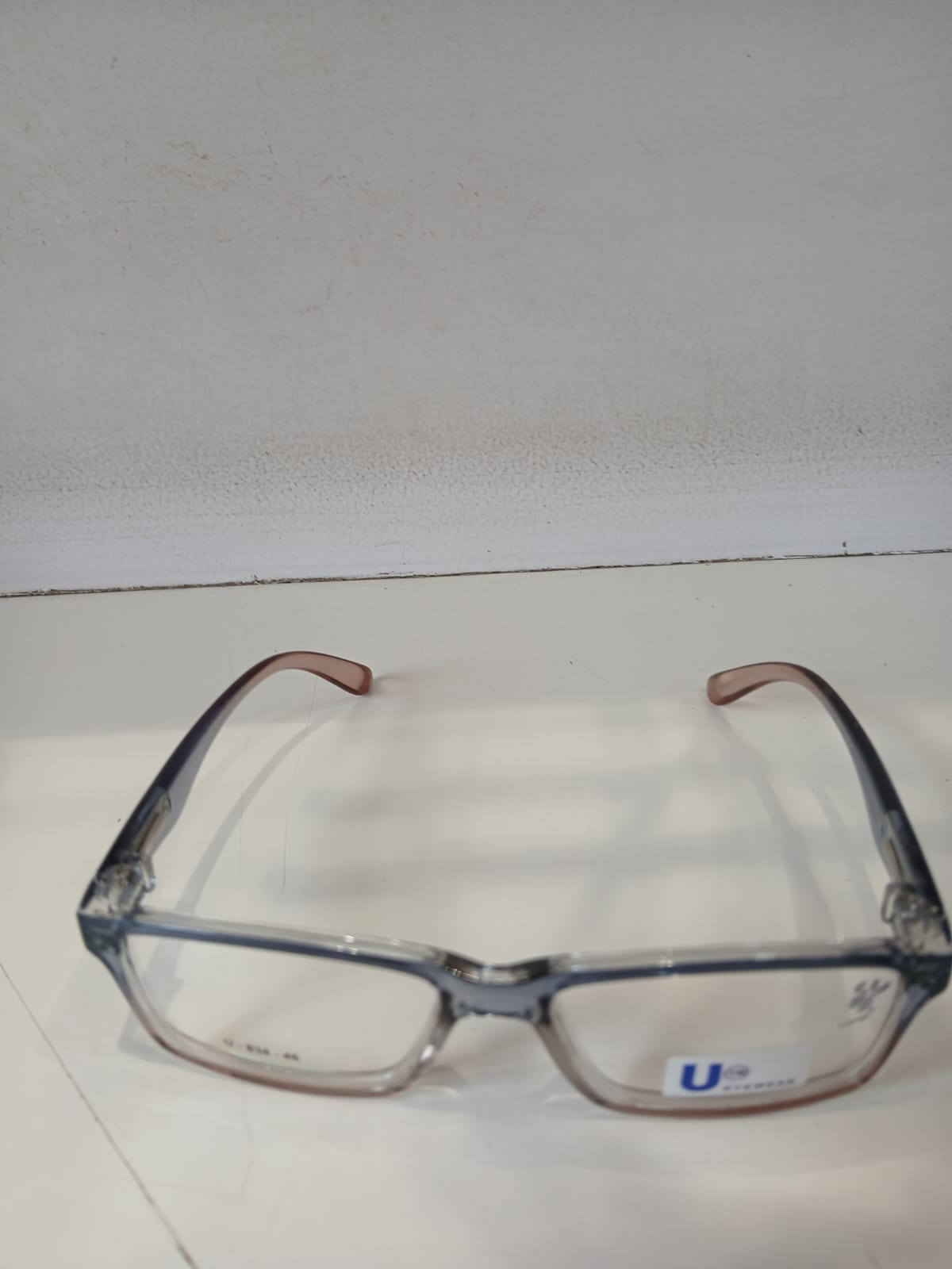 EYEGLASS - Gray Thumbnail