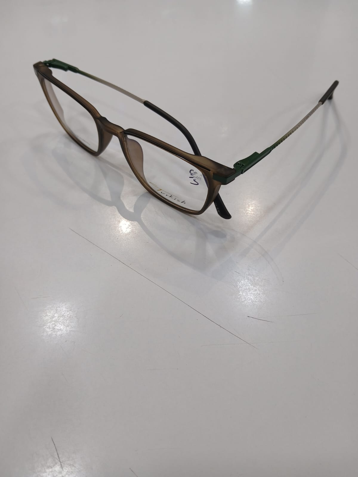 EYEGLASS - Gray Thumbnail