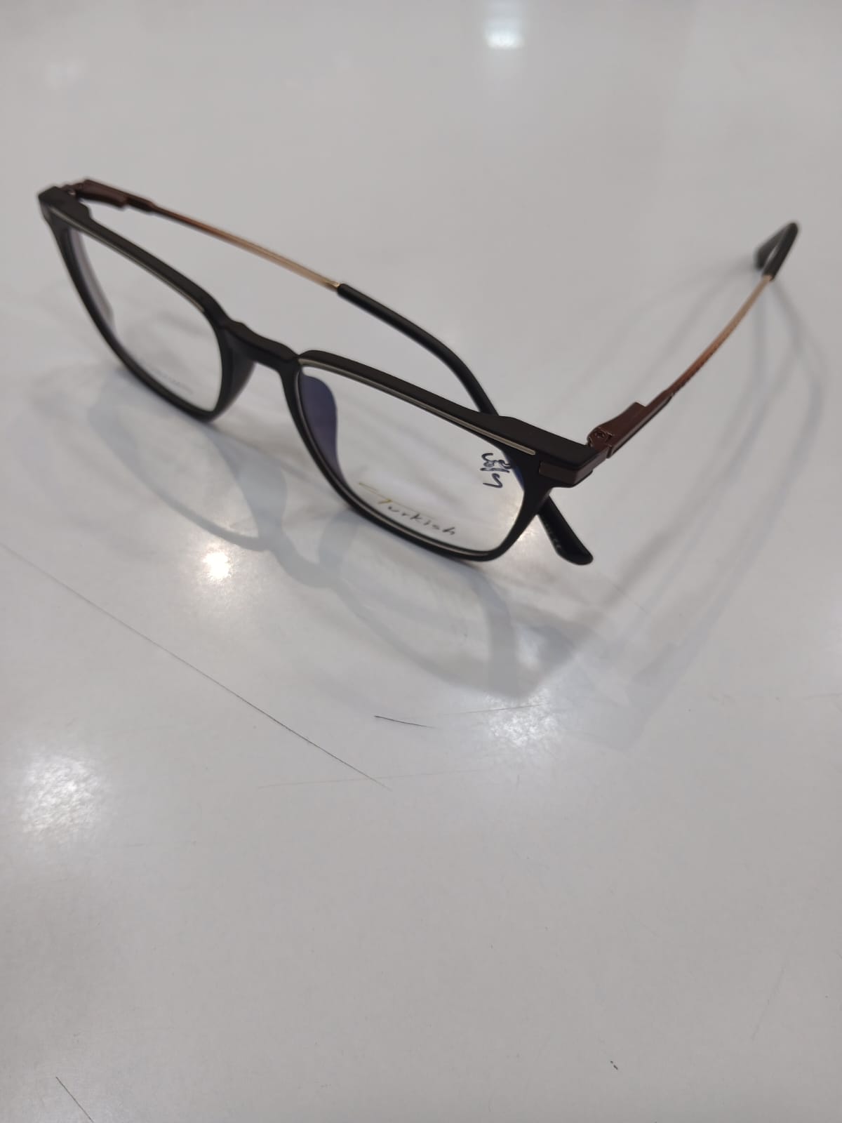 EYEGLASS - Brown