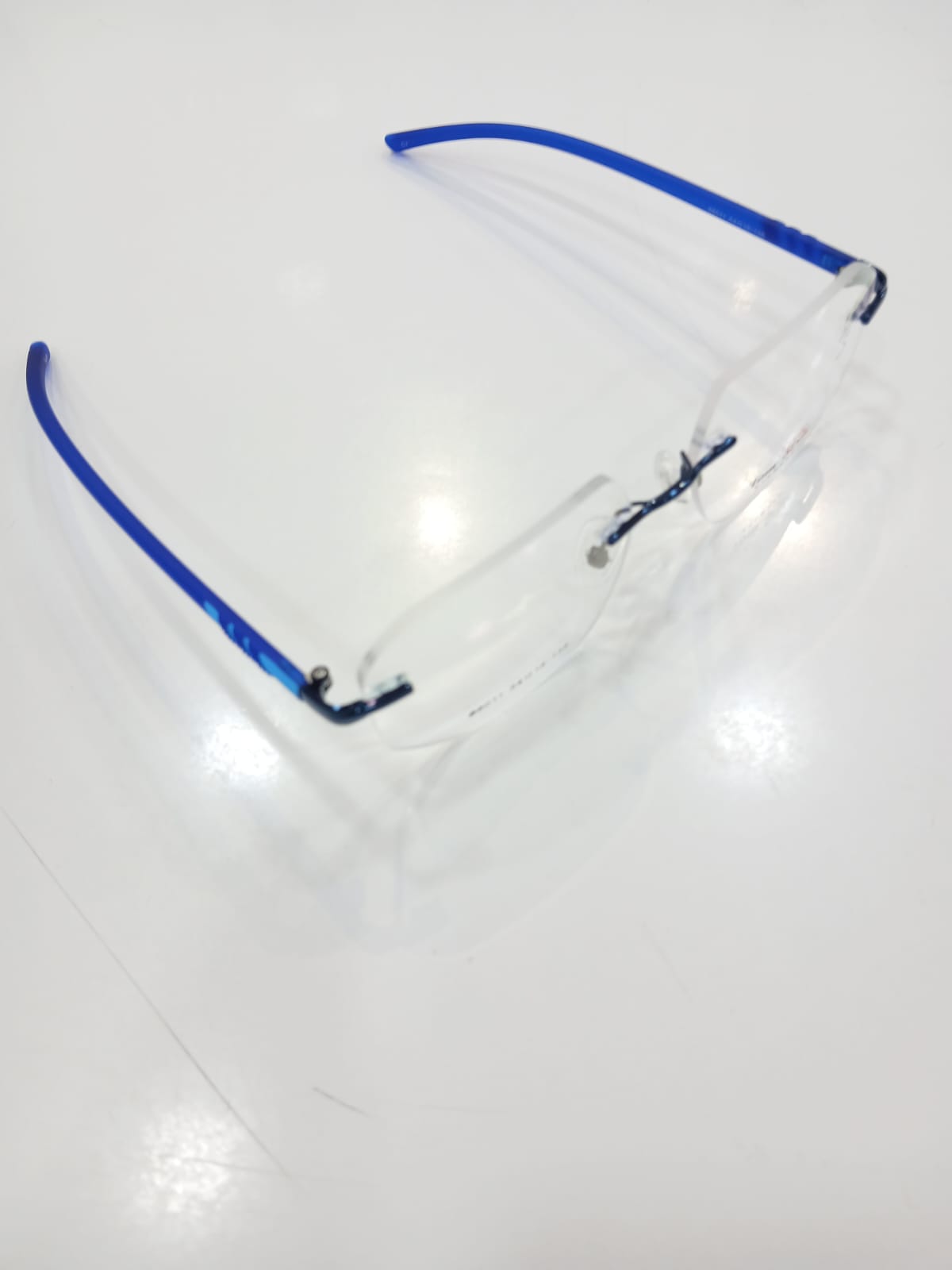 EYEGLASS - Blue Thumbnail