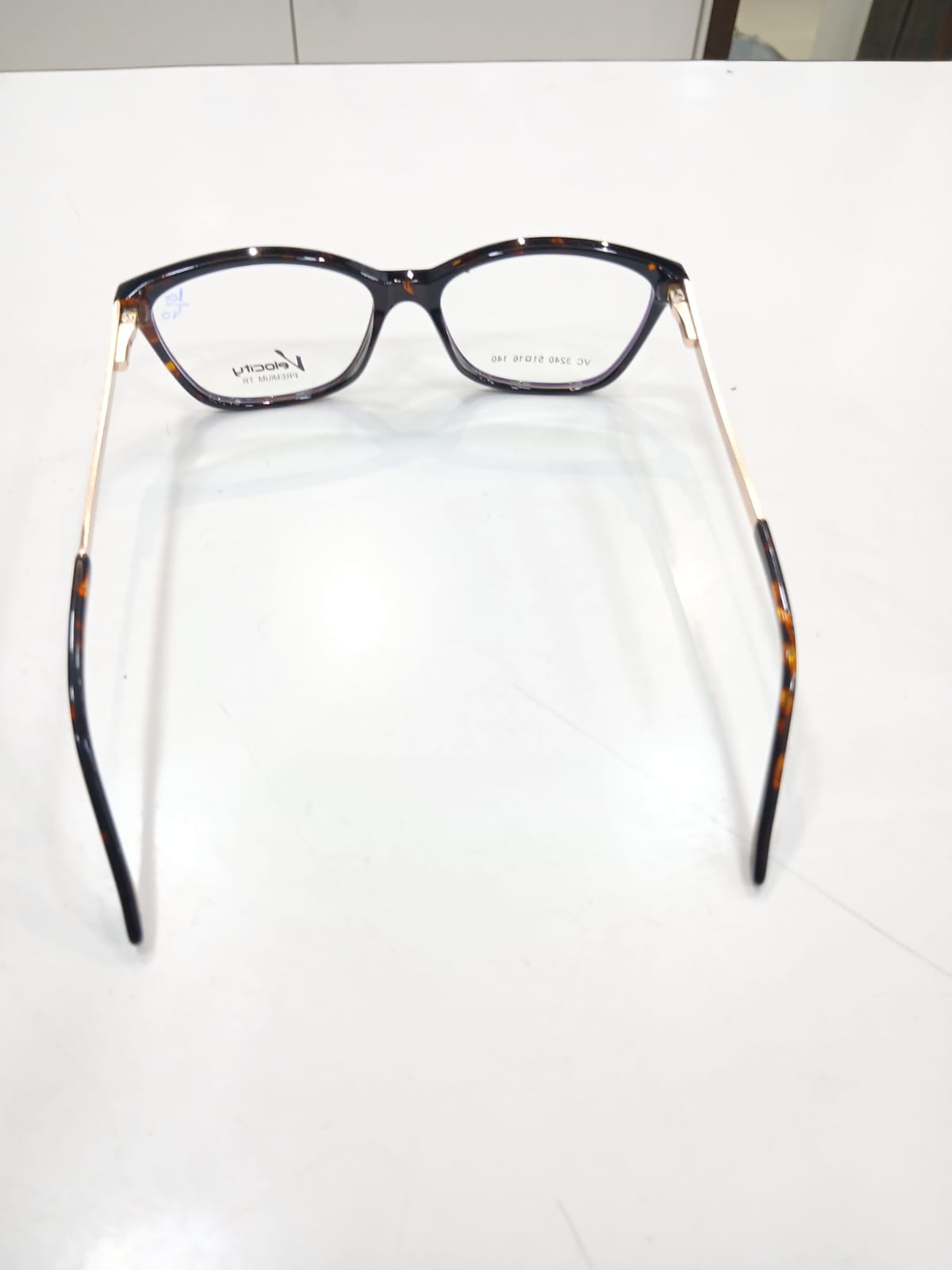EYEGLASS - Brown Thumbnail