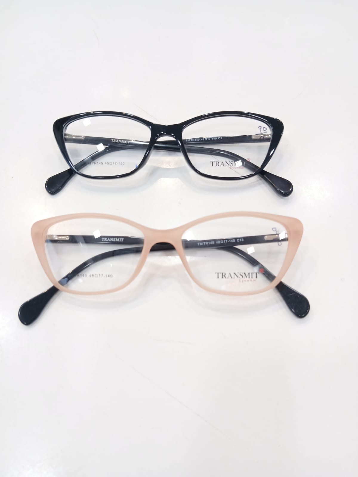 EYEGLASS