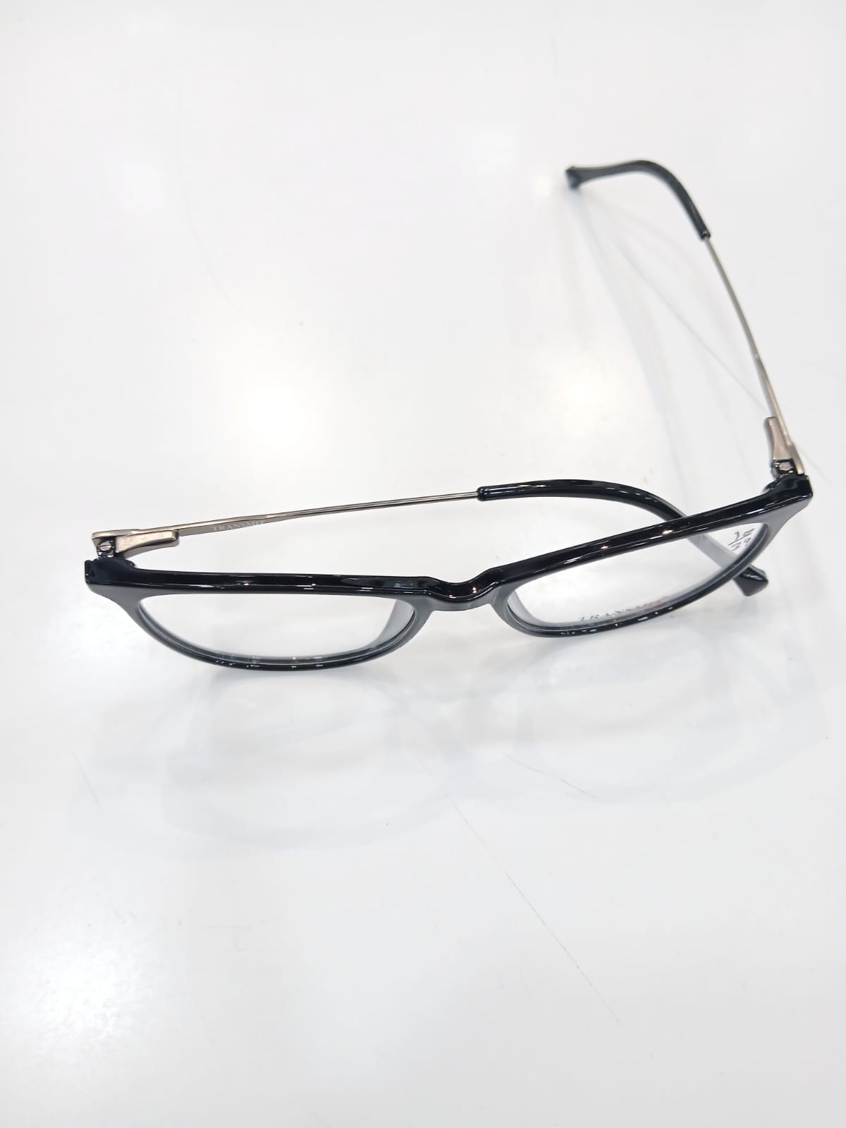 EYEGLASS - Black