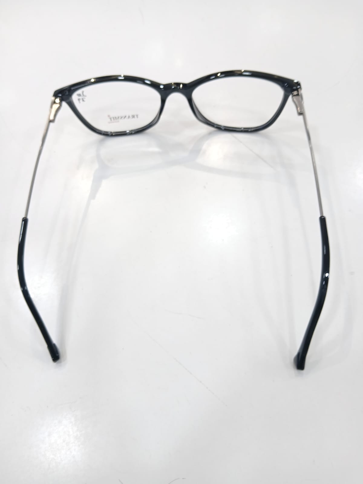 EYEGLASS - Black Thumbnail