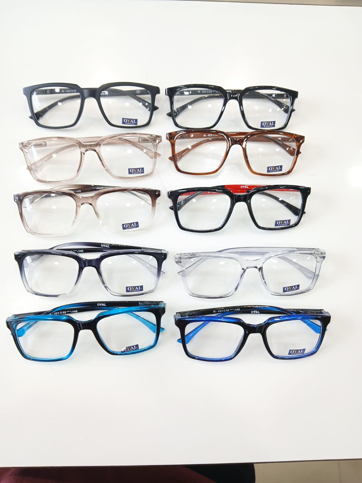EYEGLASS