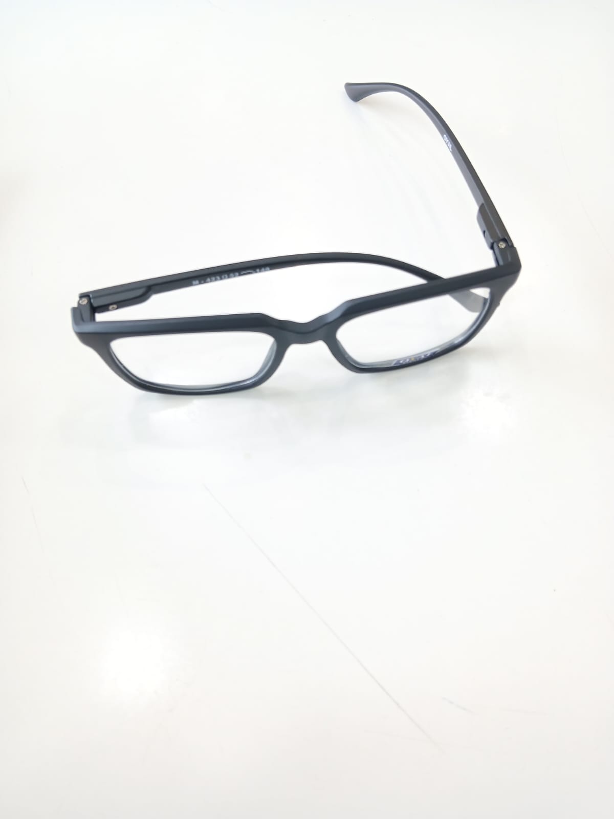 EYEGLASS - Black Thumbnail