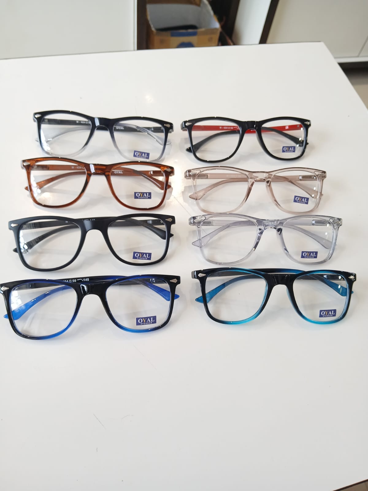 EYEGLASS