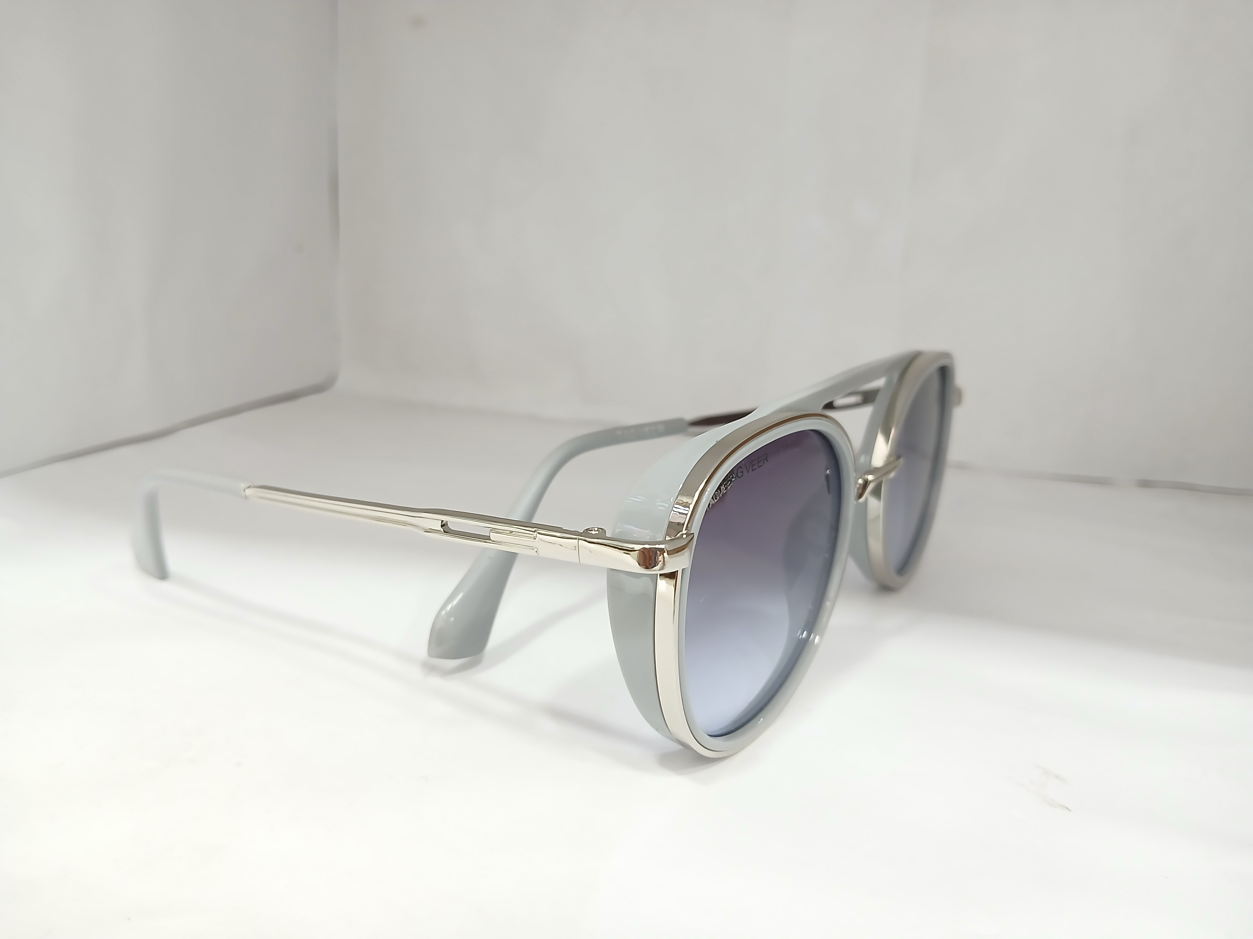 sunglasses - Gray - Thumbnail