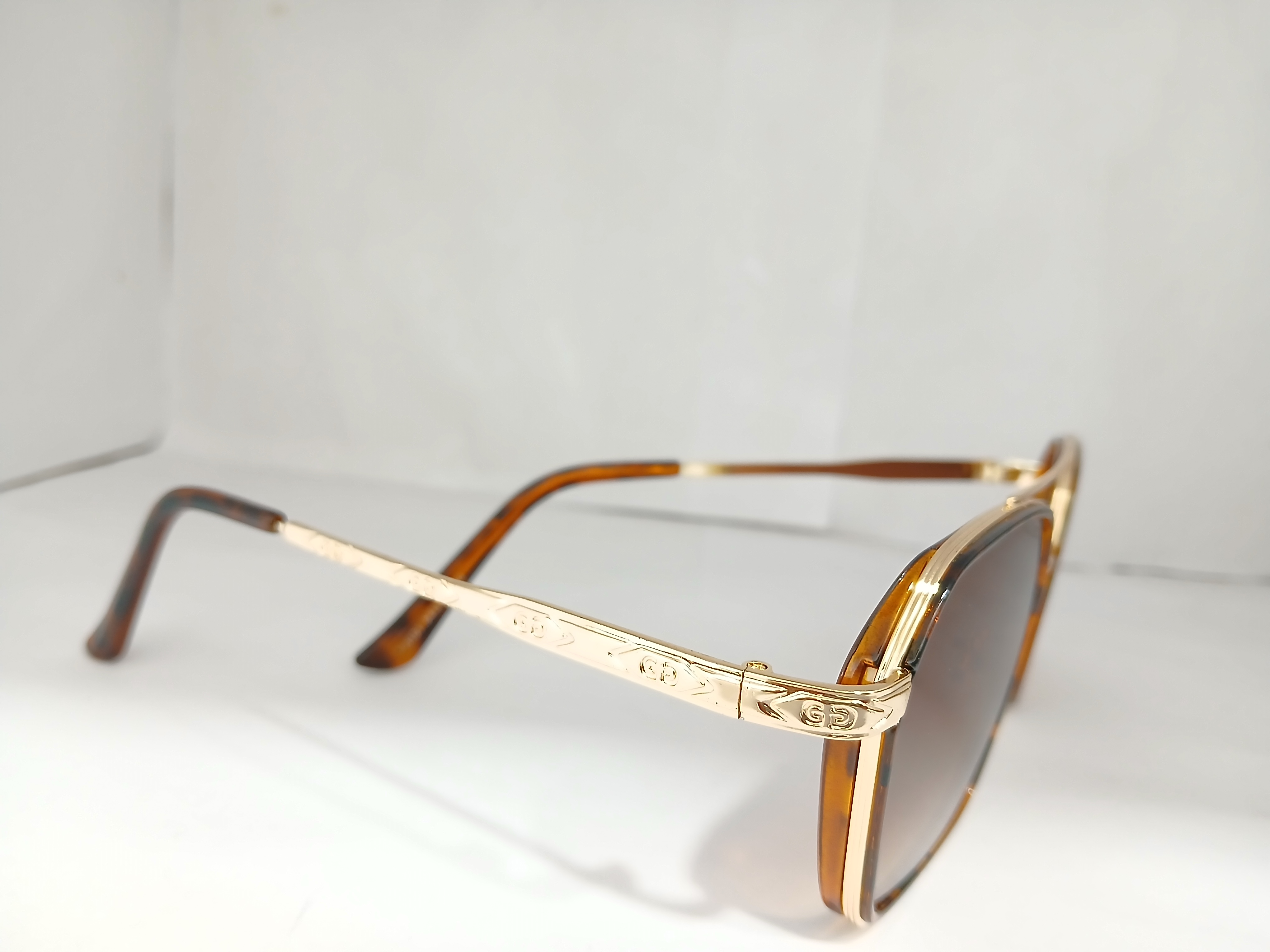 sunglasses - Gold - Thumbnail