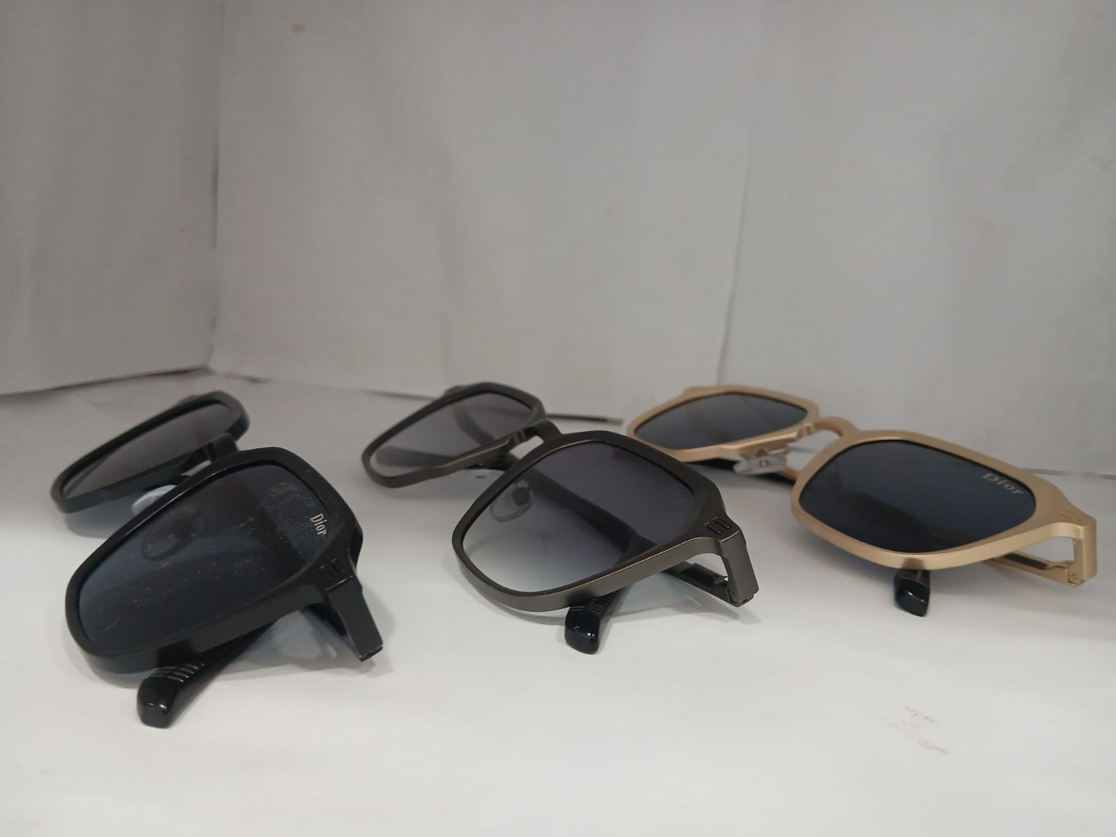 sunglasses - Black Thumbnail