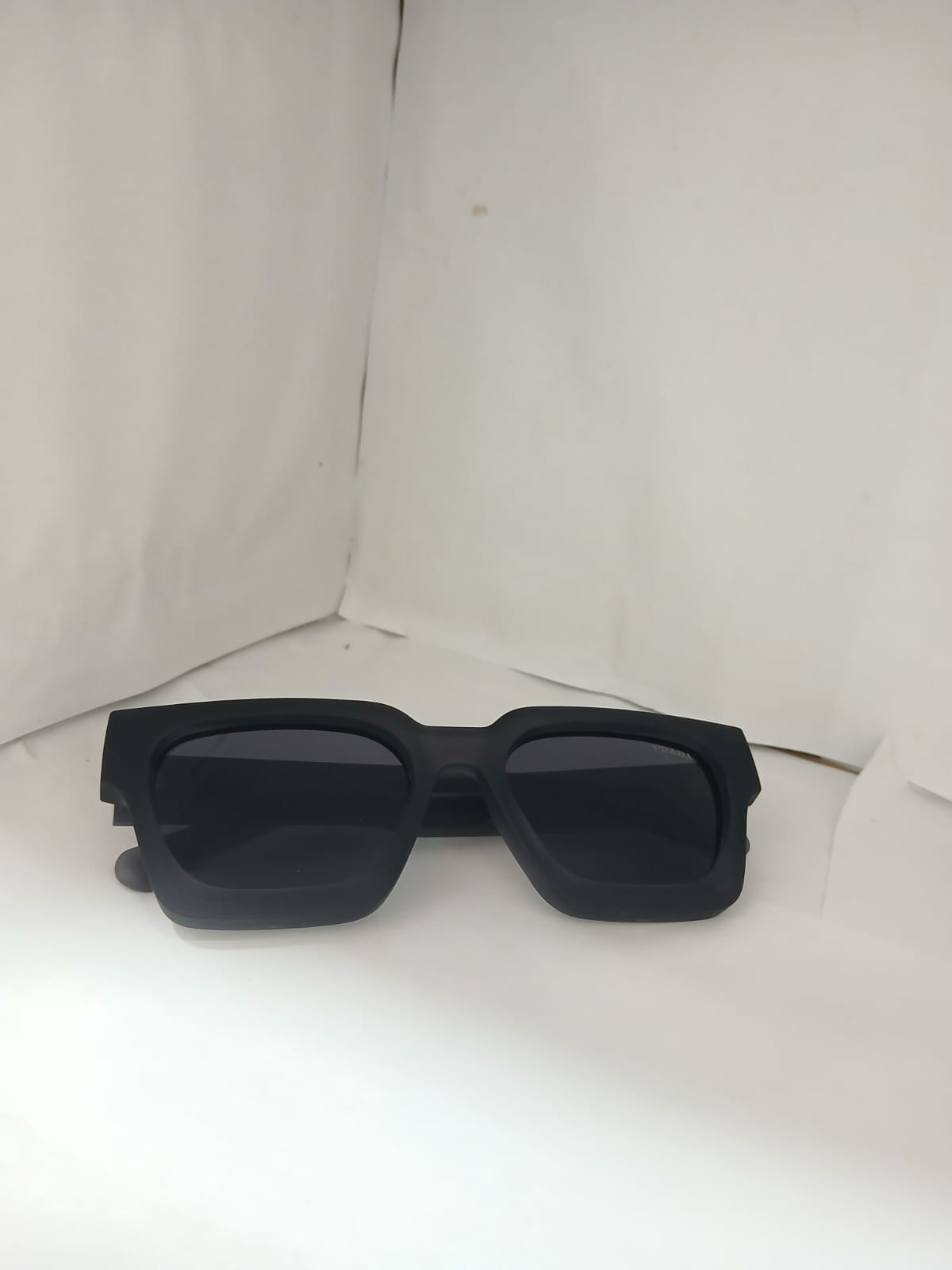 sunglasses - BLACK