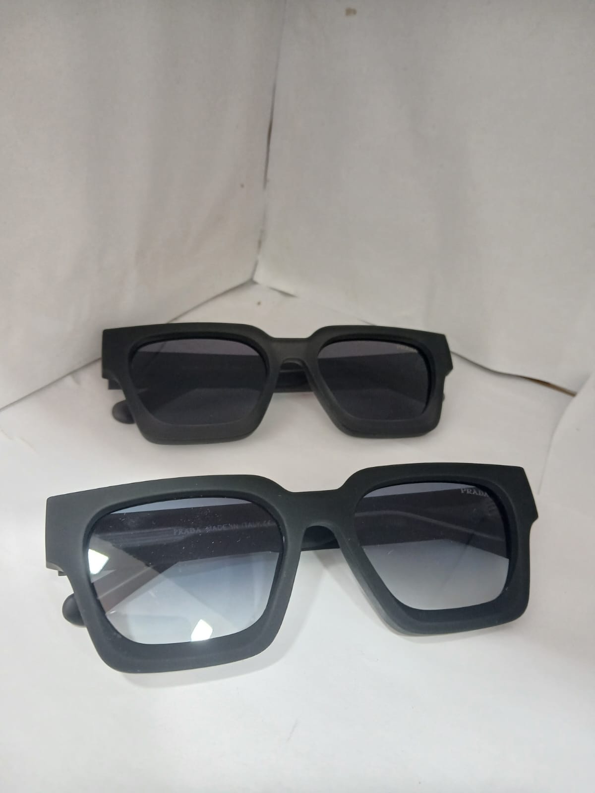 sunglasses - Grey Thumbnail