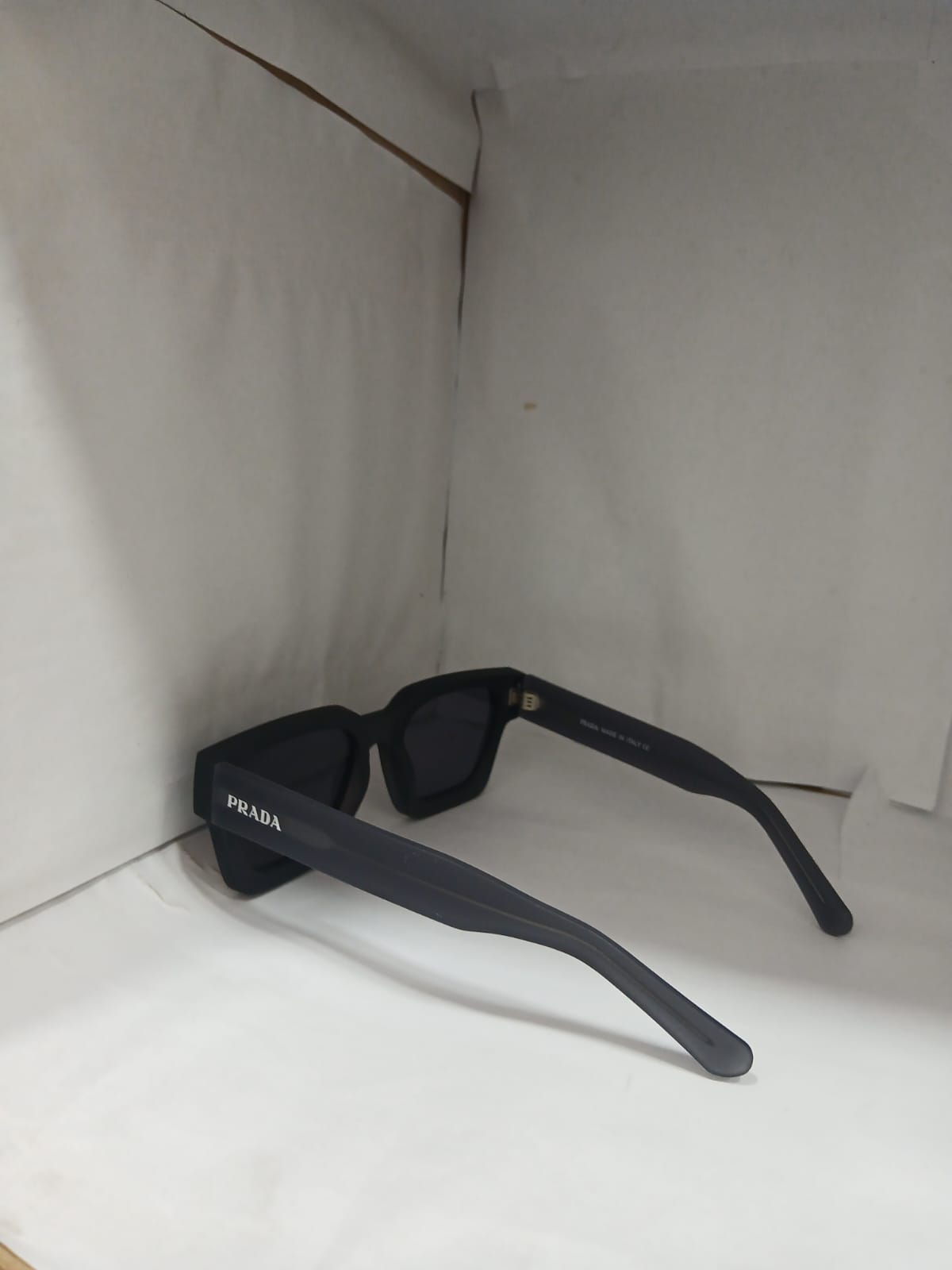 sunglasses - Grey